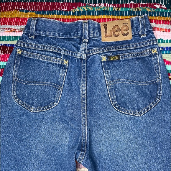 Vintage Lee High Rise Mom Jeans – Size 9 MED | Made in USA - Picture 3 of 9
